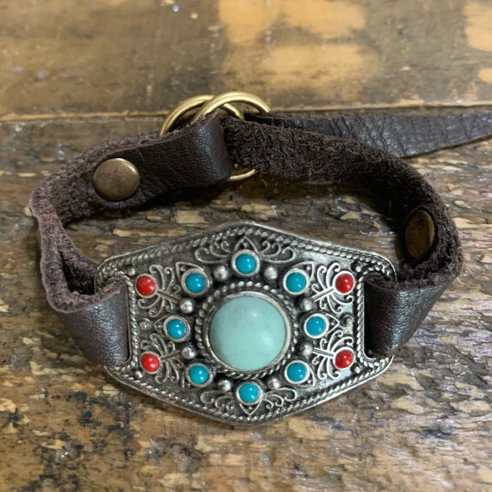Leather bracelet
